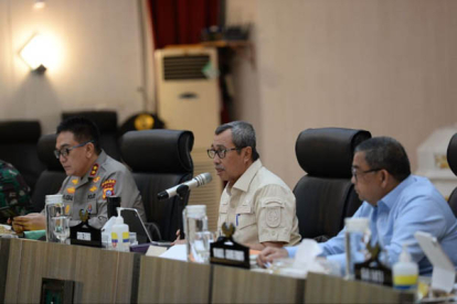 GoRiau Gubernur Riau Syamsuar Tekankan Pilkades Harus Dilaksanakan Sesuai Waktu yang Ditentukan