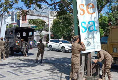 GoRiau Satpol PP Pekanbaru Tertibkan Puluhan Reklame Ilegal