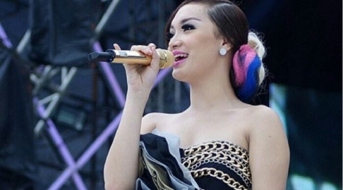 Sebut Lambang Negara Indonesia Bebek Nungging, Ini Alasan Zaskia Gotik