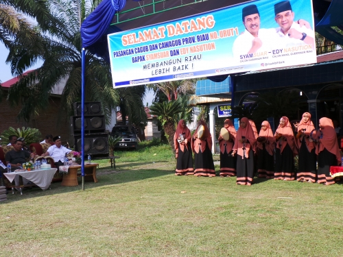 Kampanye di Sungai Lala, Dua Grup Rabana Hibur Cagub Riau Nomor 1