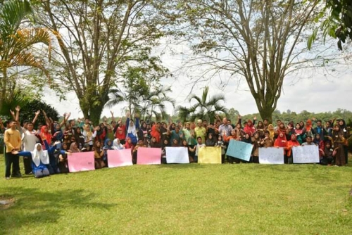 Pelajar di 14 Kecamatan Turut Kampanyekan Siak Tuan Rumah Program Green Generation 2018
