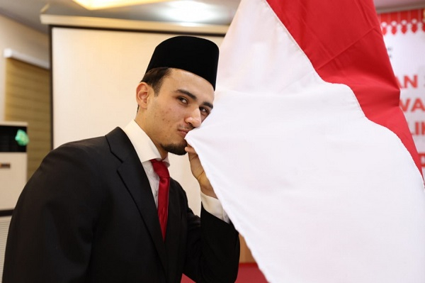 Lihat Suporter Fanatik, Nathan Tjoe-A-On Tak Sabar Perkuat Timnas Indonesia