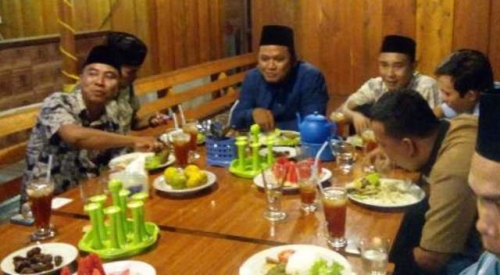 Buka Bersama DPD KNPI Meranti, Hanafi: Pemuda Harus Mandiri di Segala Aspek