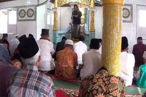 GoRiau Ratusan Umat Islam di Bukittinggi Shalat Ied Sabtu Pagi, Kutbahnya Pakai Bahasa Arab