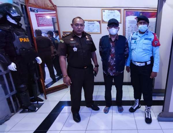 GoRiau - Mantan Bupati Inhil dan Direktur PT GCM Ditetapkan Sebagai  Tersangka Korupsi Penyertaan Modal Senilai Rp4,2 Miliar