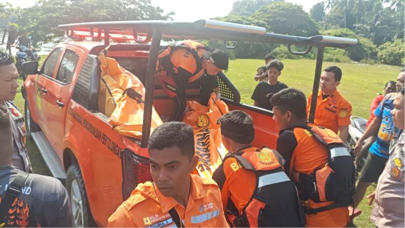 Operasi SAR Sungai Kampar Resmi Ditutup, Usai Jenazah Dievakuasi ke Puskesmas Kuok
