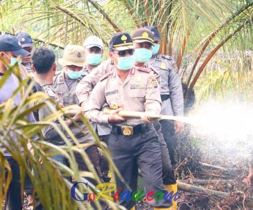 Dibombardir Habis-habisan, Titik Panas di Riau Menyusut Drastis Sore Ini