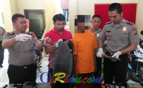 Begini Awal Tertangkapnya Pria Pemilik Rompi Baja dan Senpi Rakitan di Pekanbaru
