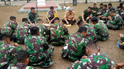 Serasa Disambut Keluarga Sendiri, Kapten Nanang: Pak Sukarmis Luar Biasa!