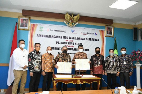 Bangun Transparansi Keuangan, Bupati Natuna Tandatangani MoU dengan Bank Riau Kepri