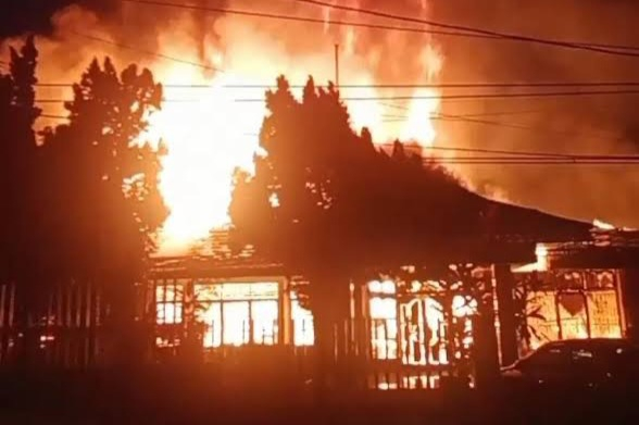 Rumah Dinas Kapolda Papua Ludes Terbakar, Diawali Suara Ledakan