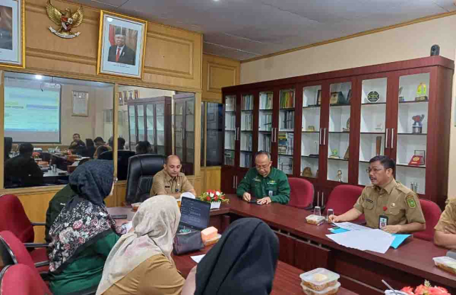 Diskominfotik Riau Gelar Rapat Persiapan Forum Data Bersama Bappedalitbang dan BPS