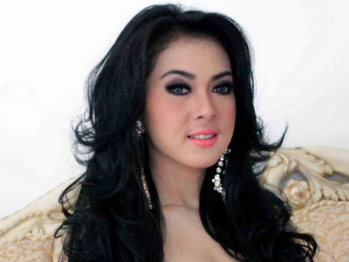 6 Artis Cantik Ini Diduga Kecipratan Uang Korupsi Wawan
