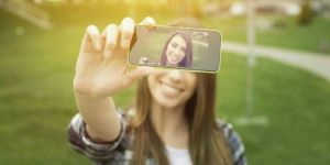 GoRiau Selfie Bagian Dada ke Bawah Terancam Dipenjara 5 Tahun