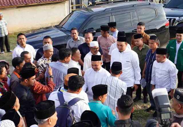 Kunjungan Gubernur Abdul Wahid ke Air Molek: Aspirasi Jalan Bagus dan Sekolah Gratis Jadi Prioritas