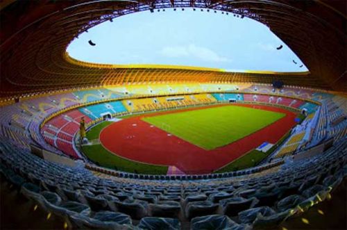 Lari-lari Sore di Komplek Stadion Utama Riau