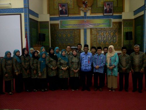 Sekdakab Tengku Mukhlis Kukuhkan Pengurus Forikan Pelalawan