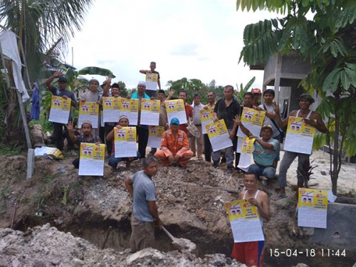 Relawan Paslon Nomor 4 Gelar Gotong Royong Cegah Banjir, Lanjutkan...