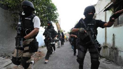 Densus 88 Anti-teror Geledah 5 Tempat di Dumai, Diduga Terkait Aksi Serangan di Polda Riau