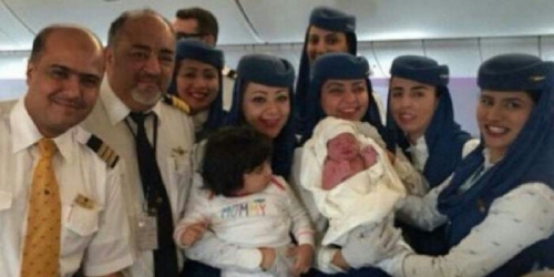 Penumpang Melahirkan Bayi Prematur, Pesawat Terpaksa Mendarat Darurat