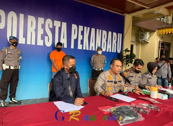 Ditangkap karena Miliki 2 Senjata Revolver dan 7 Amunisi, Warga Pekanbaru Ini Akhirnya Ketahuan Sebagai Kurir Narkoba