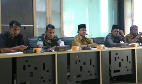 Bupati Inhil Minta 646 JCH Dilayani dengan Baik
