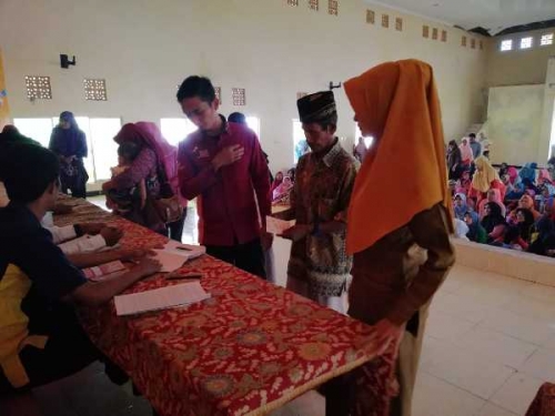 1.152 Warga Pangean Kuansing Terima Bantuan PKH