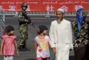 GoRiau Arab Saudi dan Negara Teluk Dukung Kebijakan China Penjarakan 1,5 Juta Muslim Uighur dan Dilarang Shalat