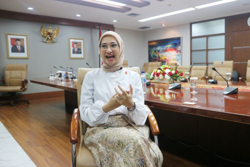 Jubir Presiden: Perayaan Kemerdekaan RI Momentum untuk Bangkit