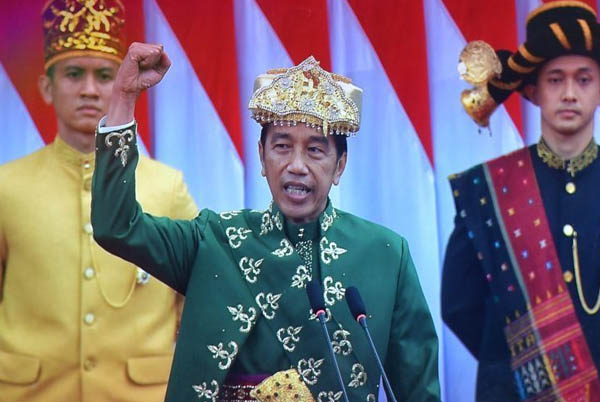 Kucurkan Subsidi Rp500 Triliun, Jokowi: APBN Kita Surplus Rp106 Triliun Hingga Pertengahan Tahun