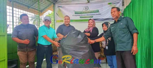 Lewat GLAM dan MSME, Pegadaian Pekanbaru Gerakkan Program Bersih-bersih Menyulap Sampah Jadi Emas