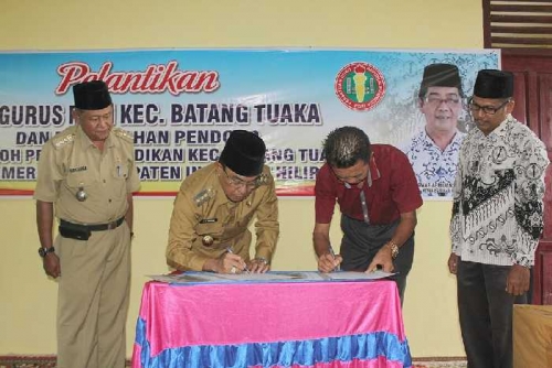 Apa yang Dibutuhkan Sekolah, Bupati Inhil Harapkan Guru Sampaikan pada Musrenbang Desa