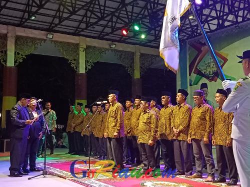 Dimeriahkan Artis Minang, Masyarakat Antusias Ikuti Pelantikan Pengurus IKMR Kabupaten Siak