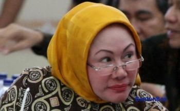 Ratu Atut Juga Tersangka Kasus Alkes Banten