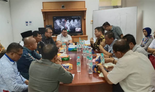 Di Hadapan Anggota DPRD Riau, PT IKPP Jelaskan Keluarga Korban Tergiling Mesin Penggiling Kayu Diberikan Santunan dan Beasiswa