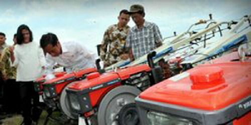 Traktor Bantuan untuk Petani Ditarik Lagi Setelah Jokowi Pergi, Ini Klarifikasi Mentan