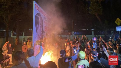 Pimpin Demo di KPU, Eks Danjen Kopassus Soenarko Sebut Jokowi Dalang Utama Kecurangan Pemilu