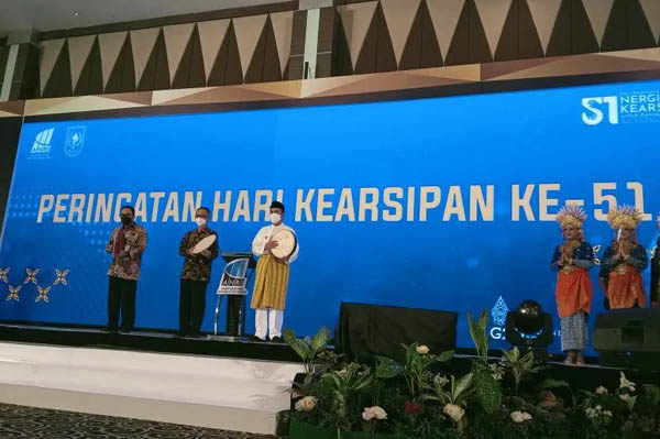 Riau Sukses Raih Dua Penghargaan dari ANRI