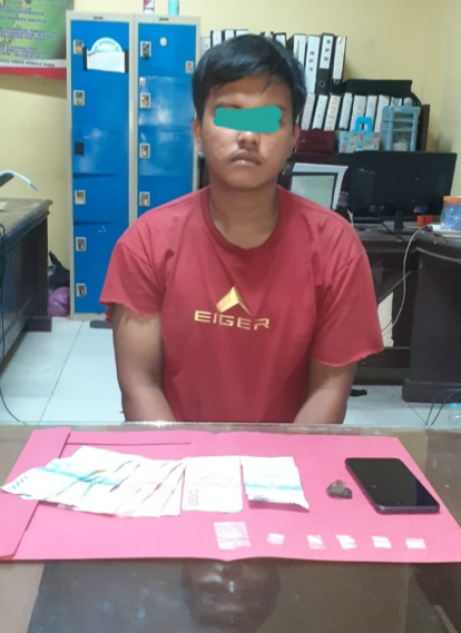 Edarkan Sabu-sabu, Pemuda Kuansing Ini Ditangkap Polisi Saat Nunggu Pelanggan