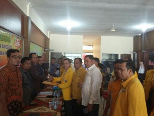 Hari Terakhir Pendaftaran, KPU Pelalawan Diserbu Parpol