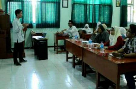Nisma Abdurrahman Juara 1 Lomba Karya Tulis Islami