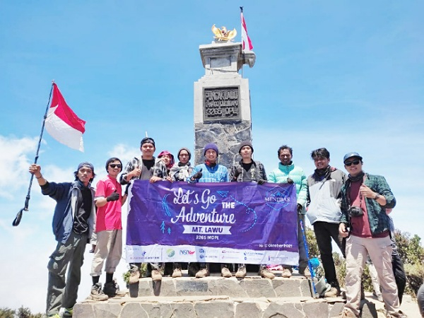 Belasan Pemuda Asal Kepulauan Meranti Bertualang Mendaki Gunung di Tanah Jawa