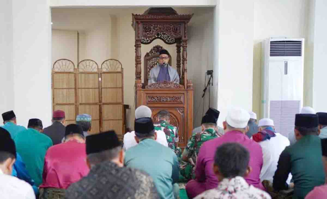 Ditandai dengan Salat Jumat Perdana, Pemprov Riau Resmikan Penggunaan Masjid Al Maqari