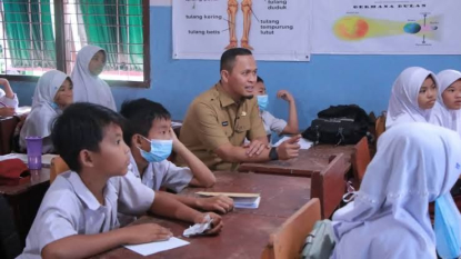Kualitas Udara Membaik, Siswa SD dan SMP di Pekanbaru Kembali Belajar Tatap Muka Mulai Senin