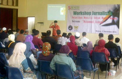 Menulis Cara Berdakwah Paling Dahsyat