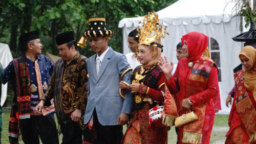 Pentas Seni dan Budaya Menjaga Keharmonisan di Riau Kompleks