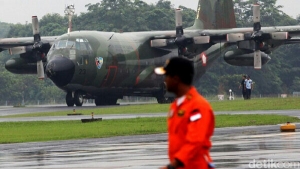 GoRiau Pesawat Hercules TNI AU yang Jatuh di Wamena Dipiloti Mayor Marlon A Kawer