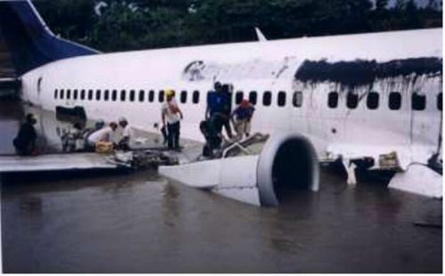Mengenang Kisah Ajaib Penuh Hikmah, Garuda GA421 Mendarat di Bengawan Solo dengan Posisi Menghadap Kiblat, Semua Penumpang Selamat