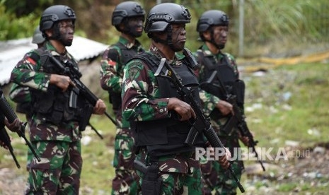 Ditembak Kelompok Bersenjata, 1 Prajurit TNI Gugur di Papua