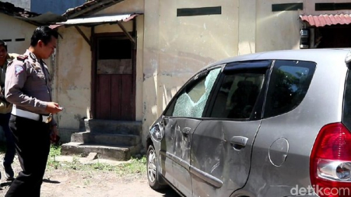 PNS Kepergok Mesum dalam Mobil, Polisi Temukan Kondom, Tisu dan Selimut